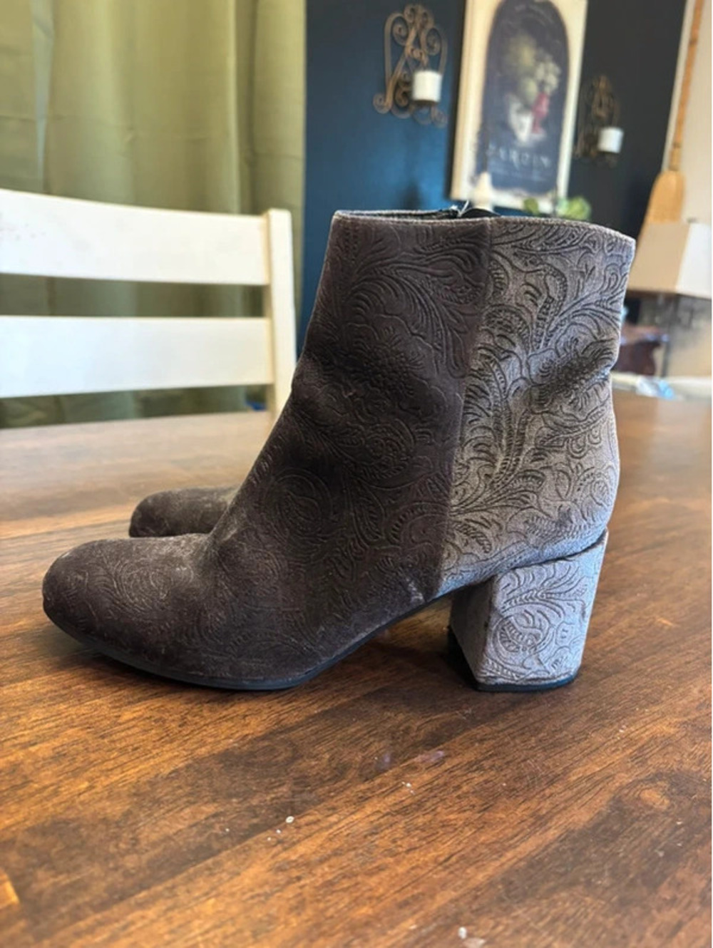 Indigo Rd. Women’s Size 8M Grey Embossed Paisley Ankle Boots Block Heel Zip